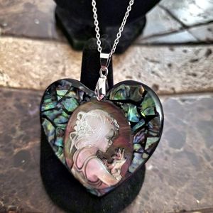 Mother of Pearl Abalone Purple Green Beautiful Girl Heart Pendant Silver Necklac